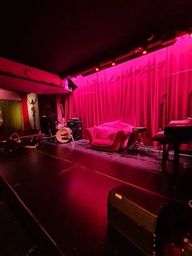 La salle de The Embassy Room